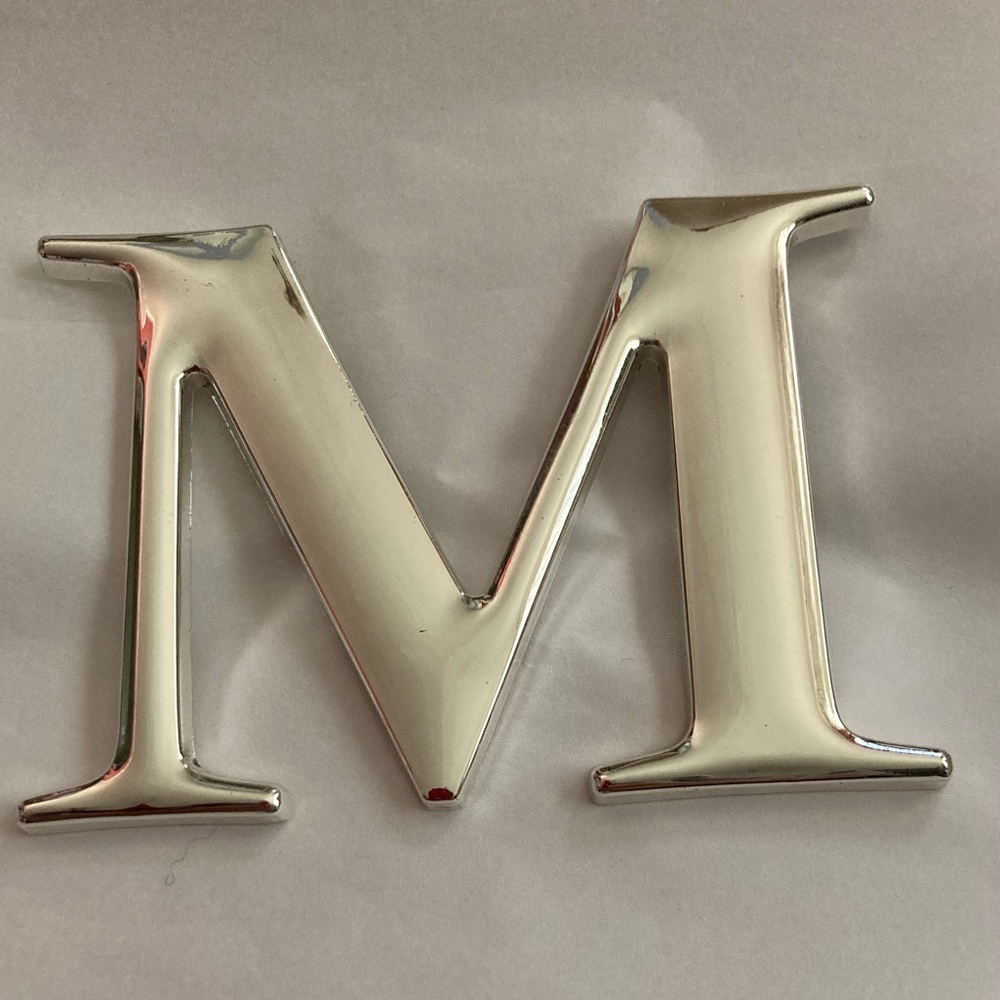 M Initial brooch silver tone
